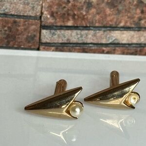 Swank Vintage Paper Airplane Gold Toned Cuff Links With Pearl Accents